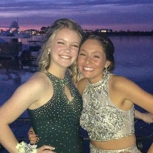 Meet your Posher, Hailey